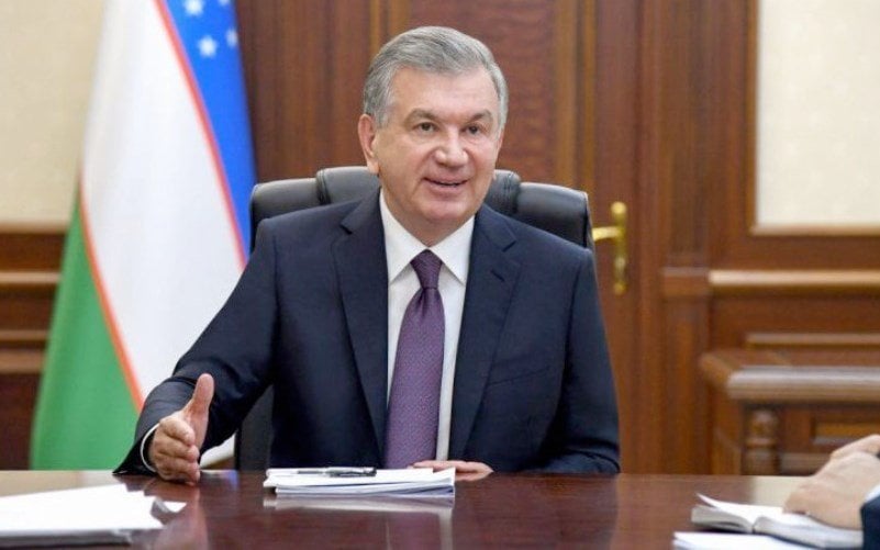 «Осмон узилиб ерга тушмади»: Мирзиёев прописка, мажбурий меҳнат, «қора бозор» ва бошқалар ҳақида