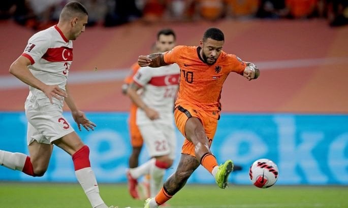 Niderlandiya Turkiya darvozasiga 6 ta gol urdi. Depaydan xet-trik (video)
