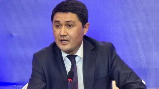 Энди амалдорларга бизнес қилиш ва ҳақ тўланадиган лавозимларда ишлаши тақиқланиши мумкин