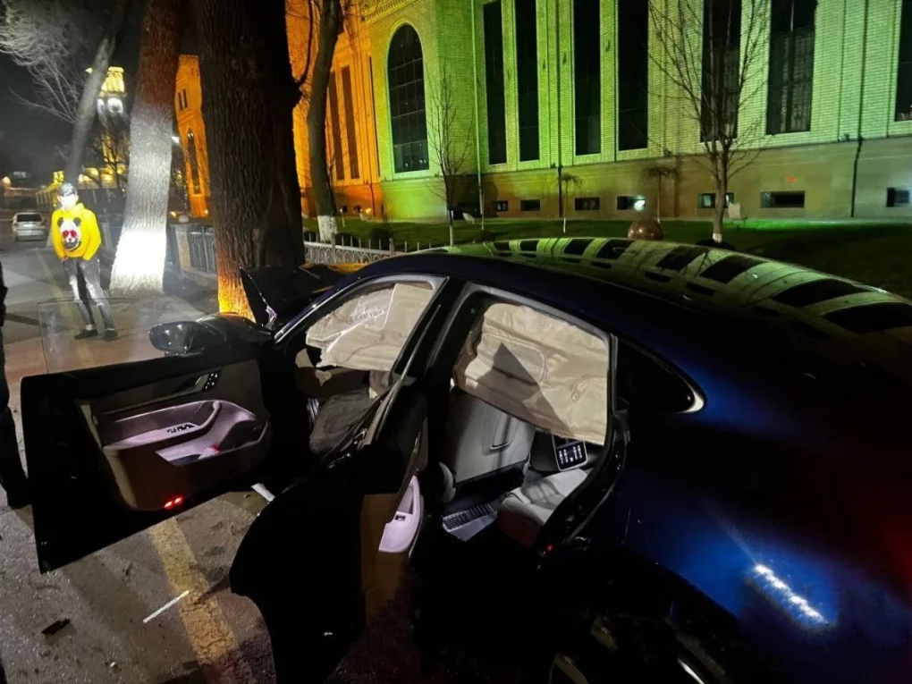Тошкентда катта тезликда дрифт қилиш Porsche ҳайдовчисига жуда қимматга тушди