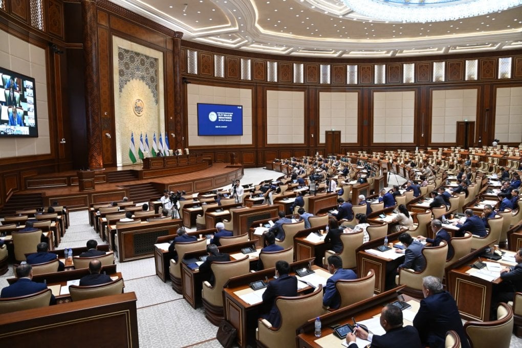 Бир кунда 4 та қонун рад этилди. Сенат уйғоняптими?