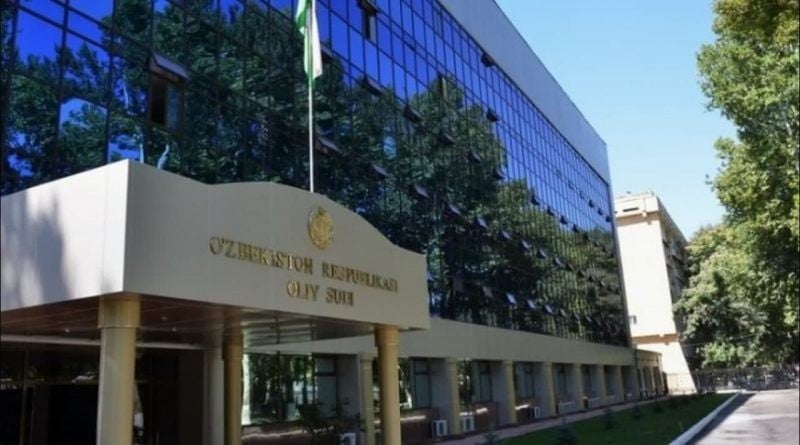 Oliy sud xodimlarini yoppasiga ishdan bo‘shatgani haqidagi xabarlarga munosabat bildirdi