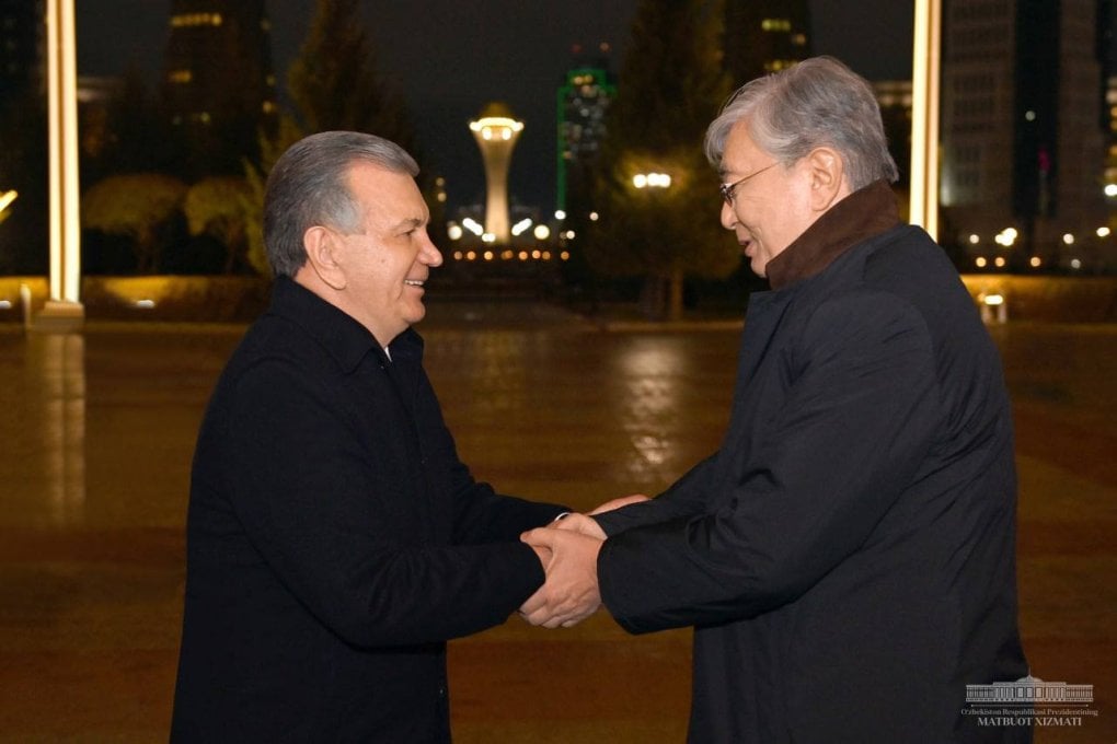 Mirziyoyev va To‘qayev sammit doirasida uchrashuv o‘tkazdi (foto)