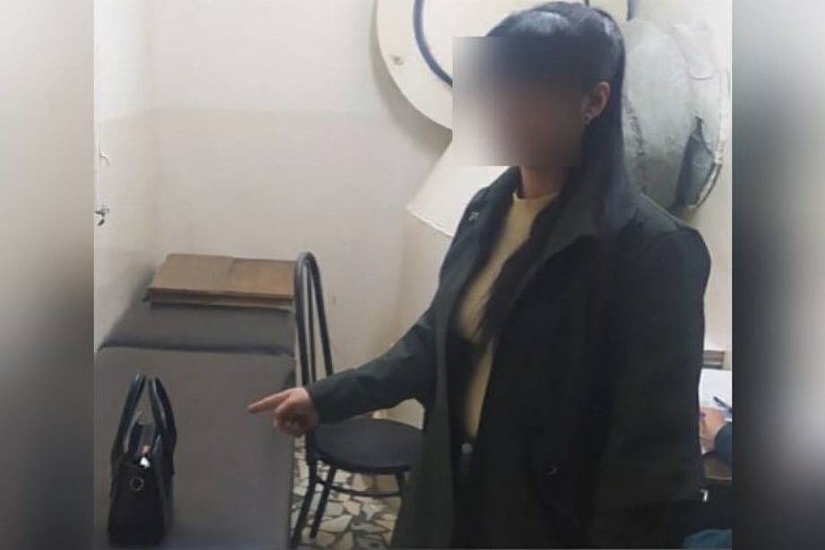 Sumkasida bomba borligini aytgan 19 yoshli qiz ushlandi
