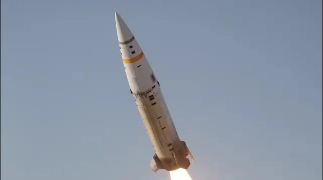 Ukraina birinchi marta Rossiya nishonlariga ATACMS raketalari bilan zarba berdi