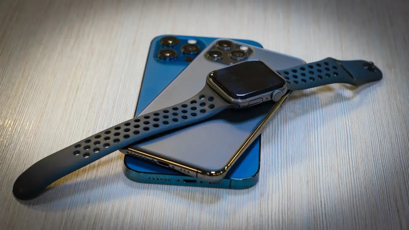 Blood pressure tracking in Apple Watch delayed again