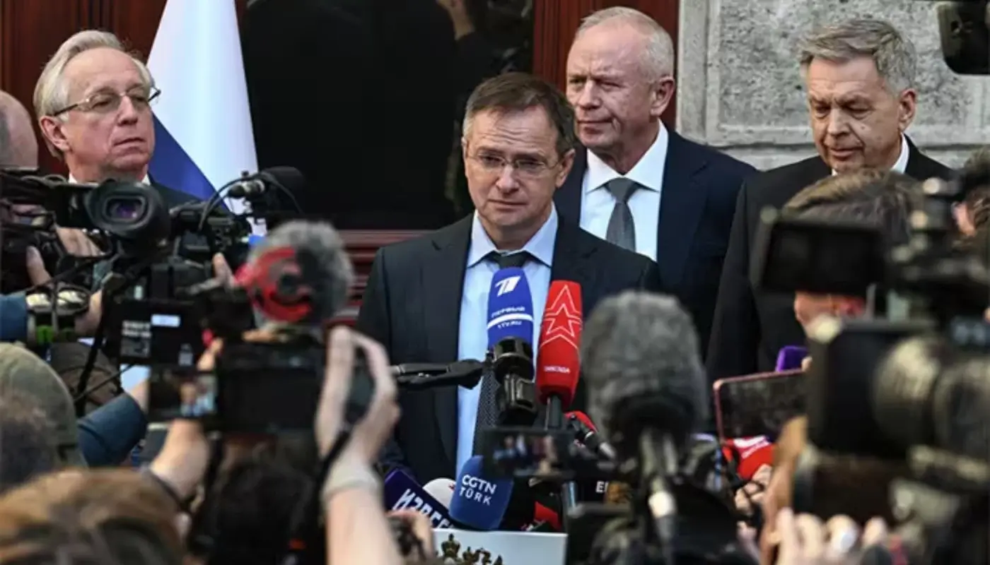 Мединский: “Истанбул музокараларидаги мақсад — узоқ муддатли тинчликка эришиш”