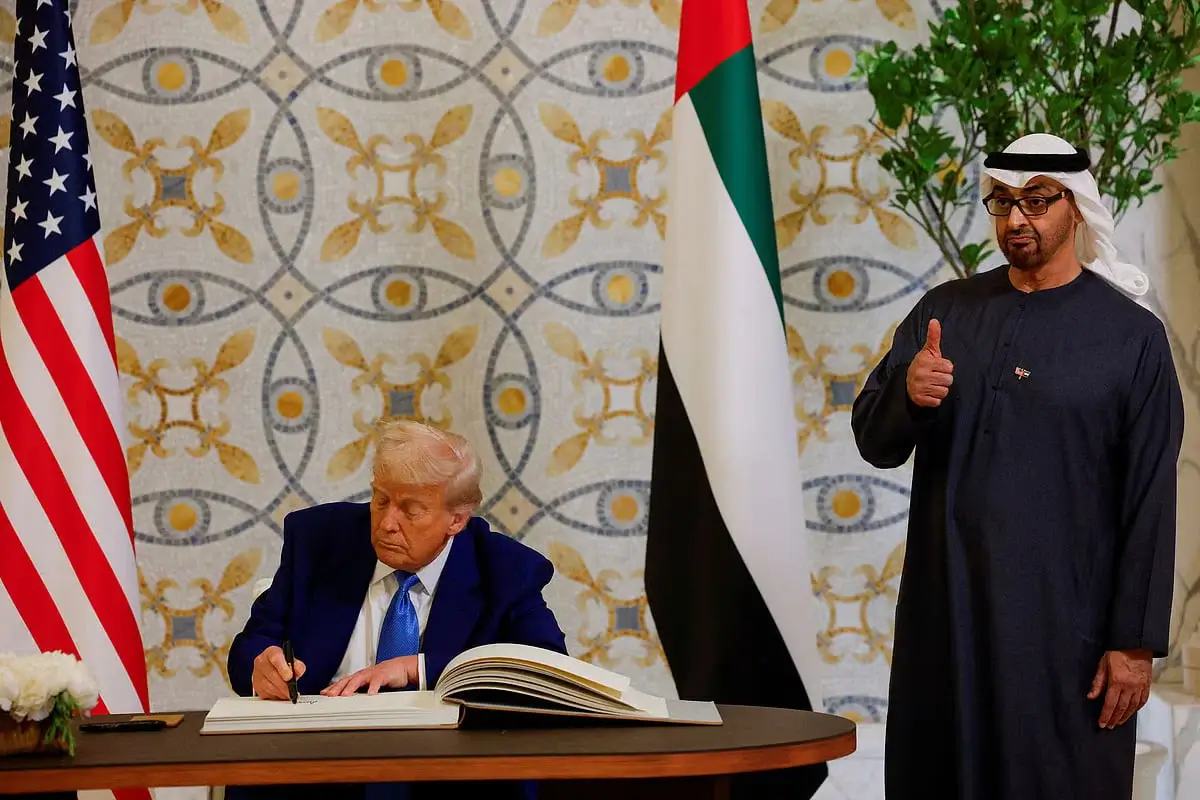 Трамп БААда тарихий келишув имзолади: $1.4 триллионлик инвестиция ва янги AI маркази