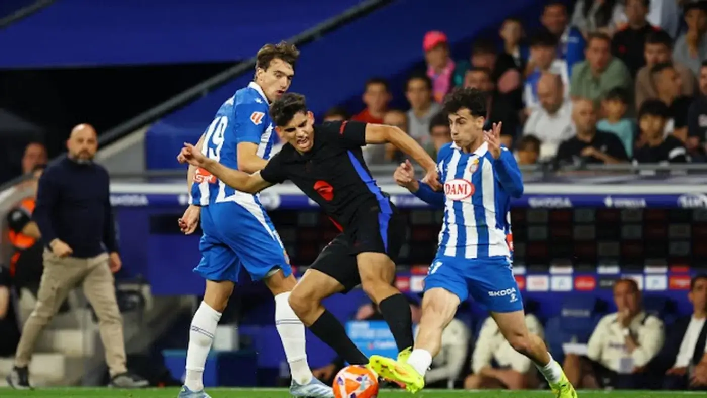 Barcelona and Espanyol go into halftime with no goals